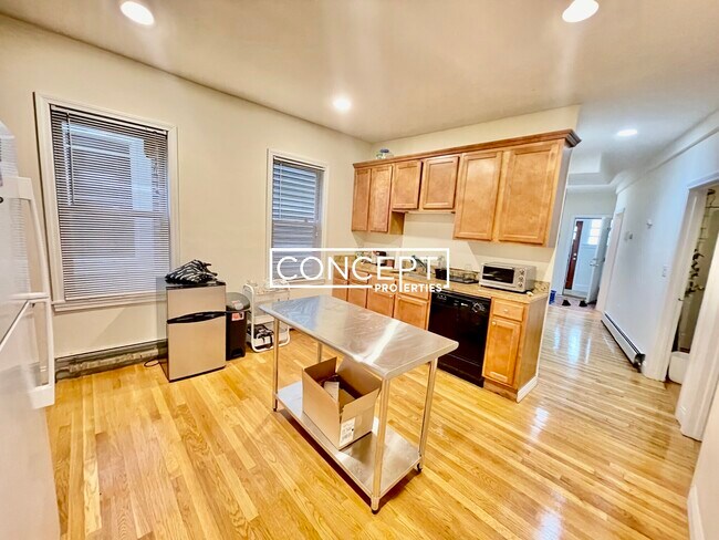 Photo - 143 Hillside St Unidad 1