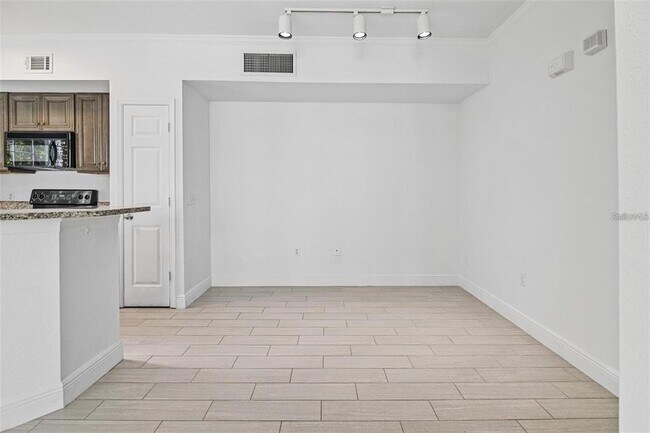 Photo - 5571 Rosehill Rd Unit 104