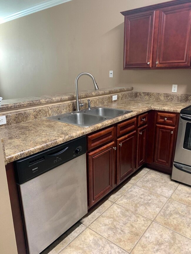 Photo - 1681 Hadleigh Hills Ct