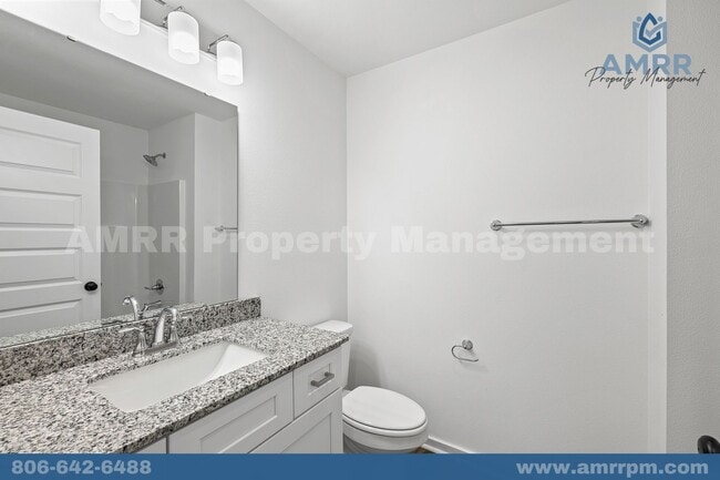 Photo - 300 Honeybee Ave
