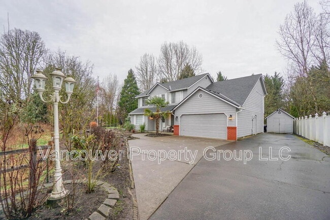 Photo - 1302 NW 3rd Cir