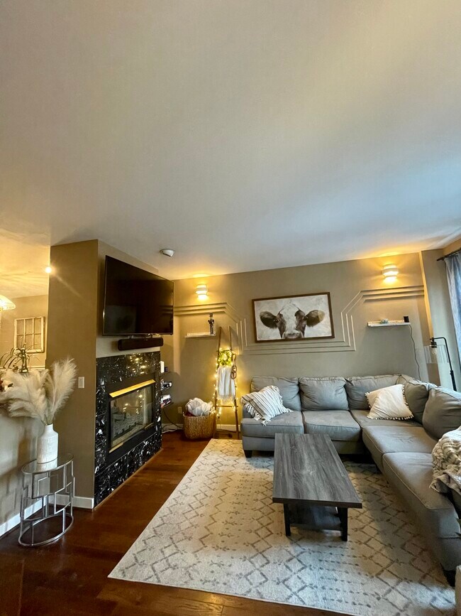 Photo - 811 Bayard Ave