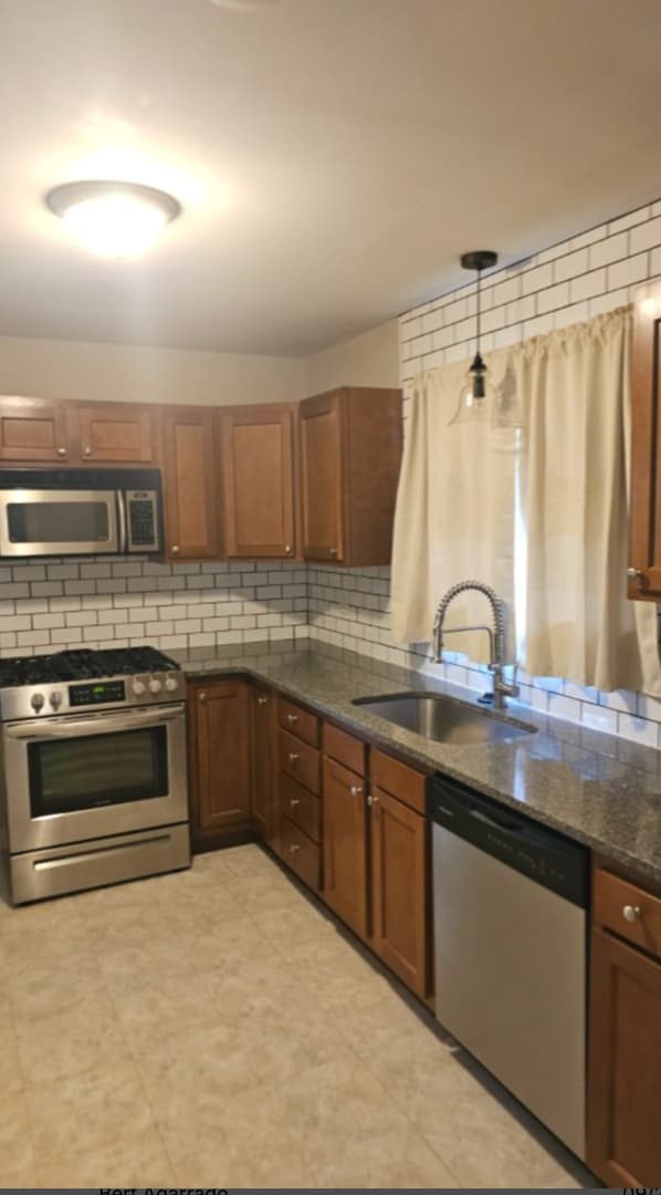 Photo - MOVE IN SPECIAL!! LIMITED TIME ONLY!! FIRS...
