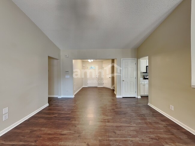 Photo - 11 Candor Pl