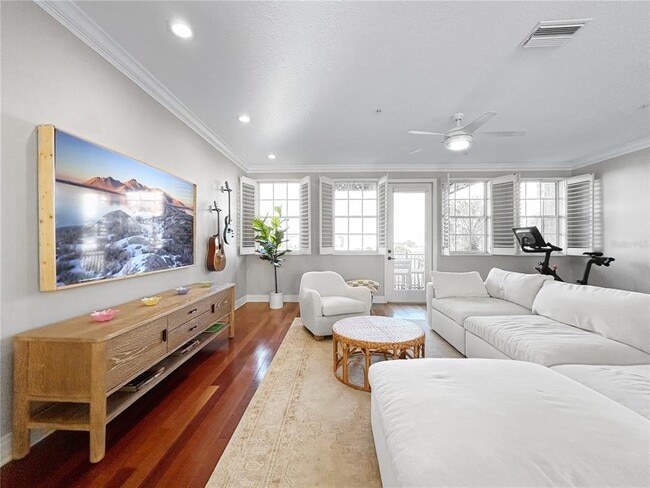 Photo - 1468 Harbour Walk Rd