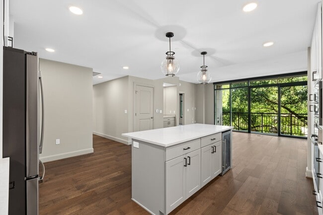 Photo - 2511 Willowick Rd