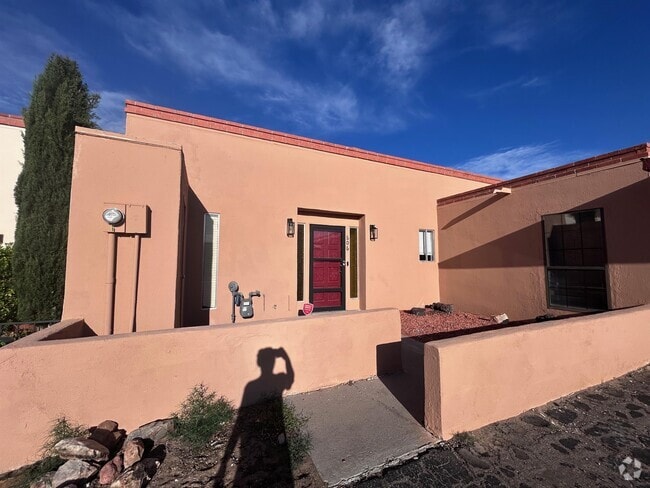 Building Photo - 606 Western Dr Rental