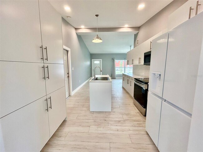 Photo - 3112 Magnolia Way