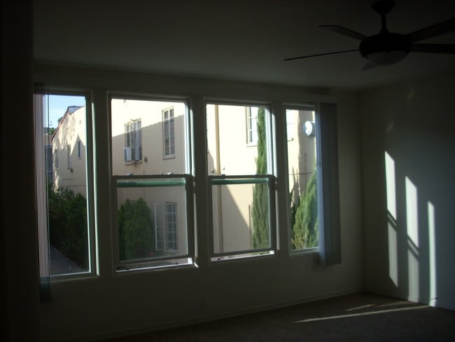 Living room - 8264 Norton Ave Unidad C