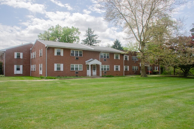 Photo - Valley Green Apartments