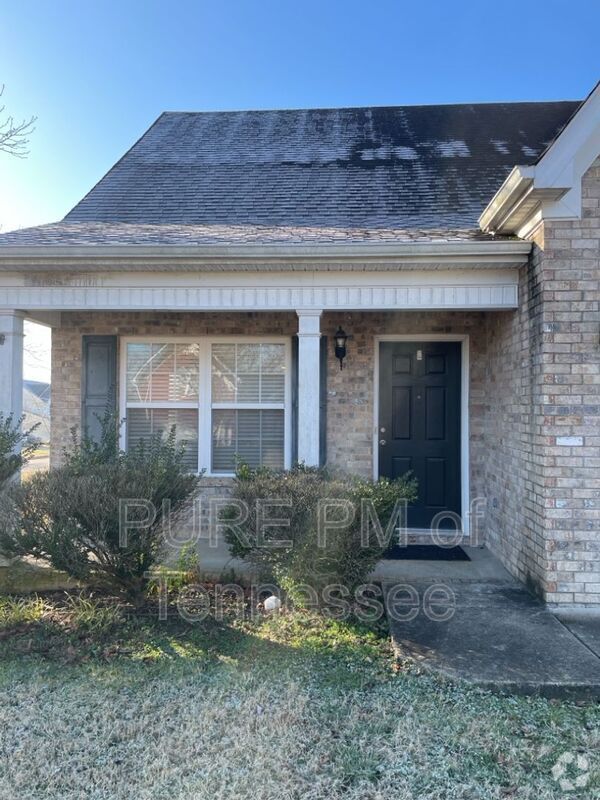 Building Photo - 2117 Burgess Ln Rental