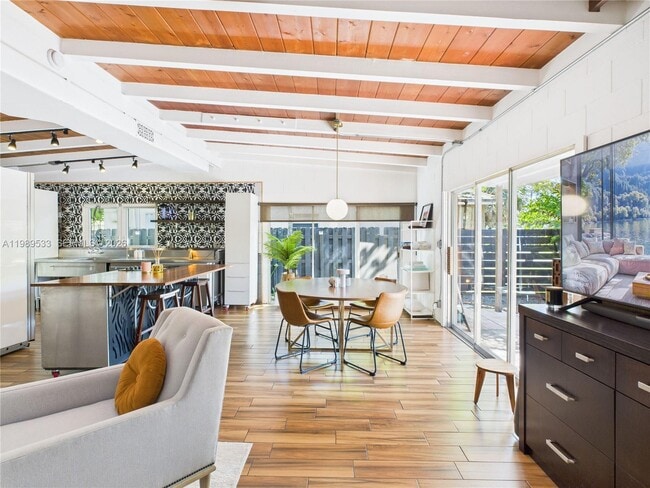 Photo - 1632 SW 28th Ave