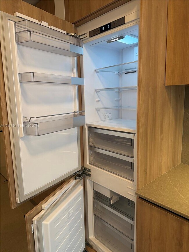 Photo - 121 NE 5th St Unit 501B