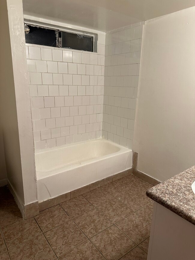 Photo - 1316 Flower St Unit B