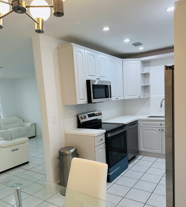 Photo - 3225 SW 94th Ave