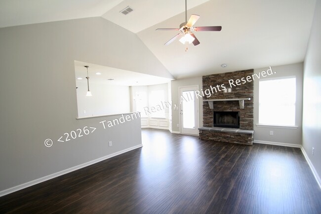 Photo - 2115 Longhunter Chase Dr
