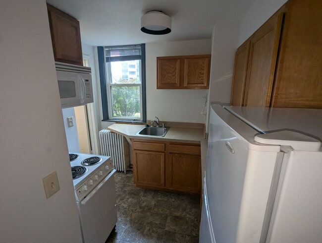 Photo - Cozy Studio Apartment in the Heart of Shorewood Hills Unit 3