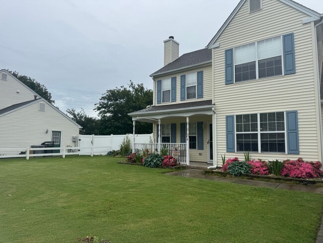 Photo - Spacious Three Bedroom Home