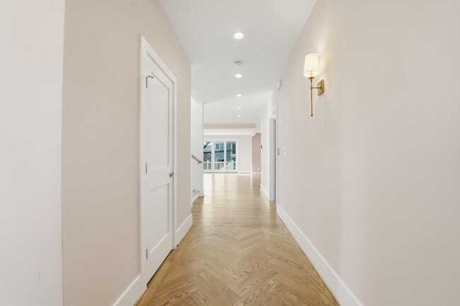 Photo - 1618 N Danville St