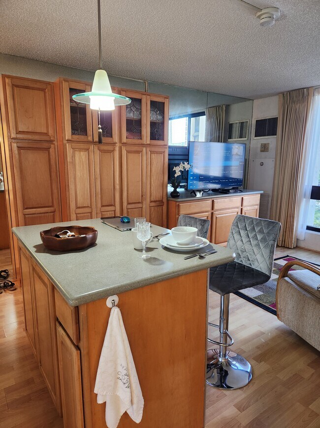 Work or Eat Island - 300 Wai Nani Way Unit KT 1020