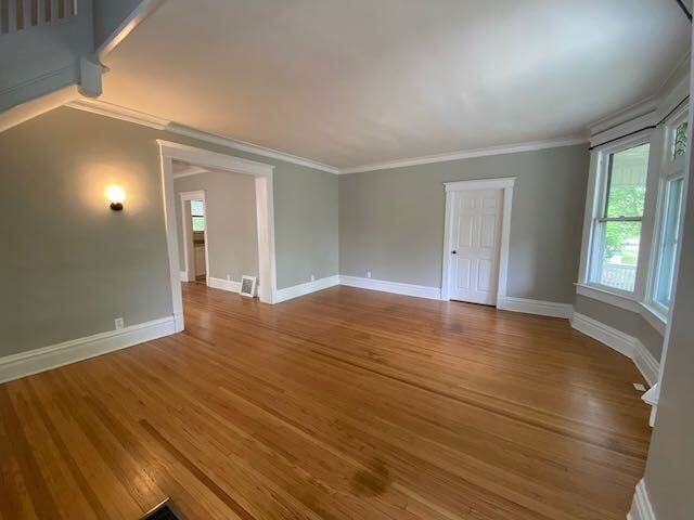 Large Home near Bradley University - Large Home near Bradley University
