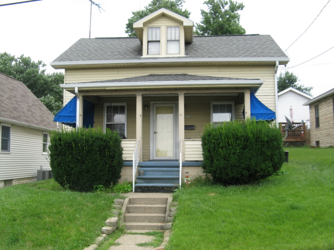 Photo - 1159 Walnut St House