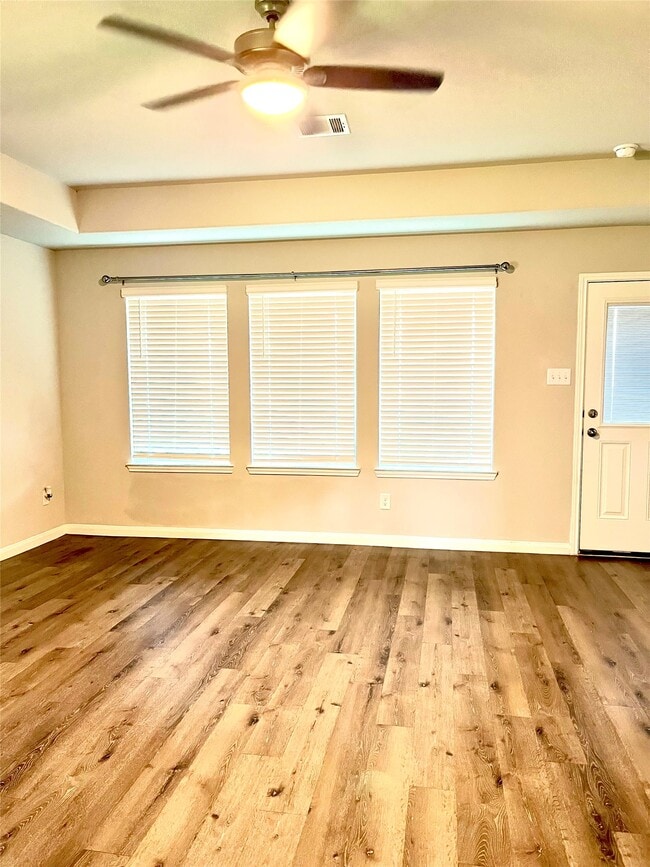 Photo - 3302 Alberelli Dr