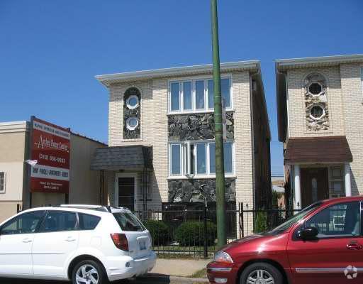 Building Photo - 5852 S Archer Ave Unit 1 Rental