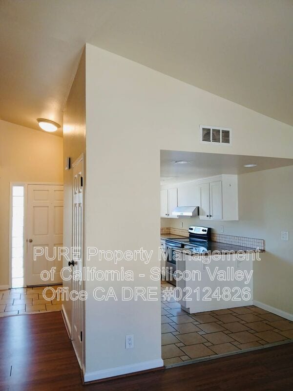 Photo - 5485 Soquel Dr