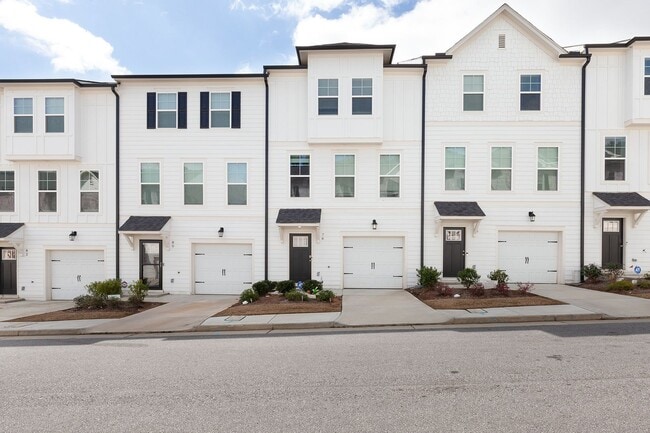 Photo - Newly Constructed 3bd/3.5ba w/ Gym, Min From Airport and Downtown Hapeville!