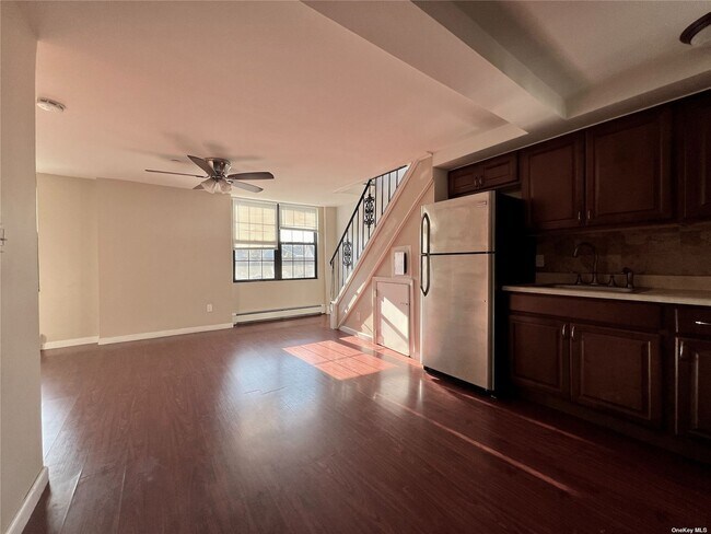 Photo - 2-8 Audrey Ave Unit 7