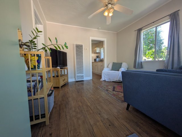 Photo - 92 W Vince St Casa