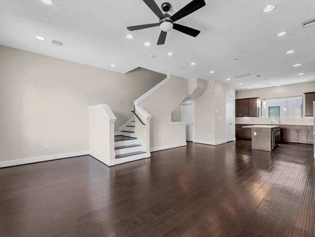 Photo - 1615 Milby St