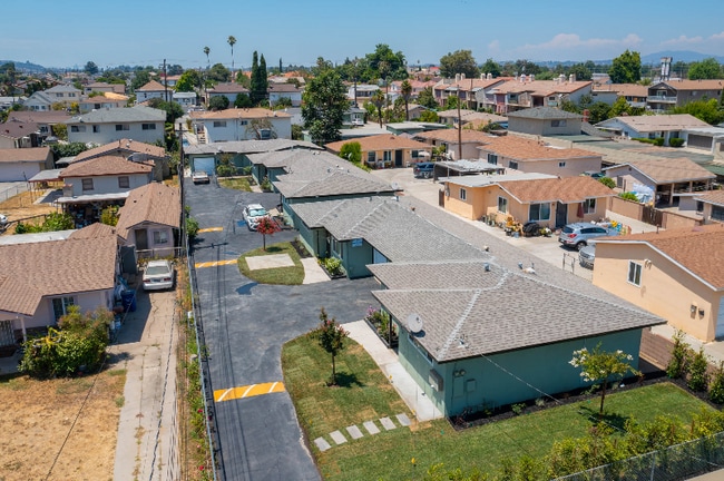 3253 Stevens Ave