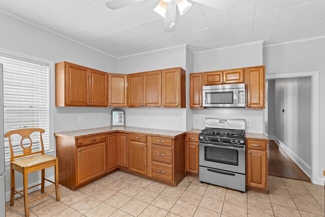 Photo - 52-54 Church St Unit 1