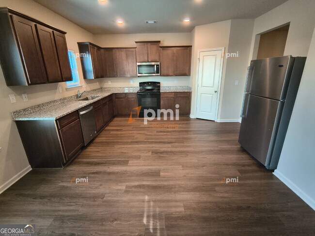 Photo - 209 Oliver Dr