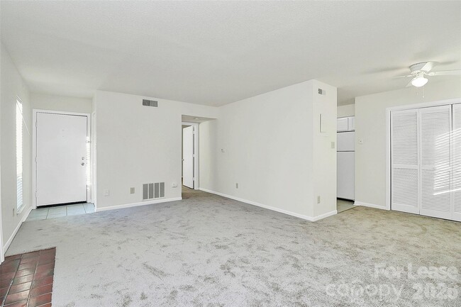 Photo - 6121 Heathstone Ln Unit B