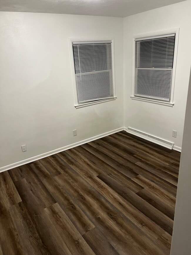 Photo - 1879 E G Ave