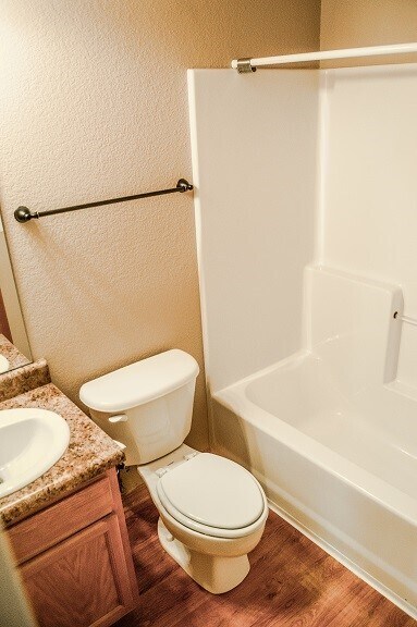 Photo - 2864 W Lakewood Dr