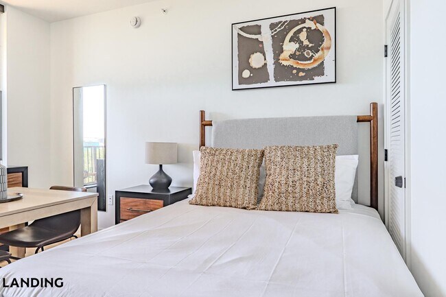 Photo - 632 Howard Rd SE Unidad 834