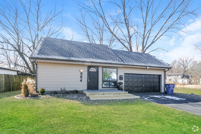 Building Photo - Fantastic 3bd/1.5ba home! Let yourself in!
