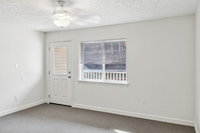 Photo - Tremont Park