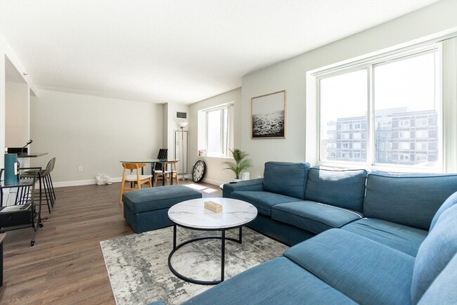 Photo - 8-10 Museum Way Unit 424