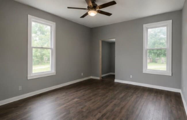 Photo - 523 E Lee St