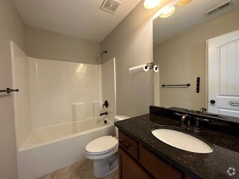 Building Photo - BEAUTIFUL FOUR BEDROOM RENTAL