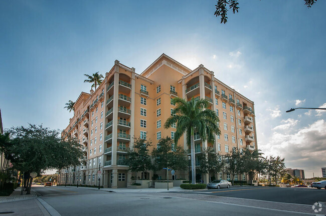 Building Photo - 403 S Sapodilla Ave Unit 403 Rental