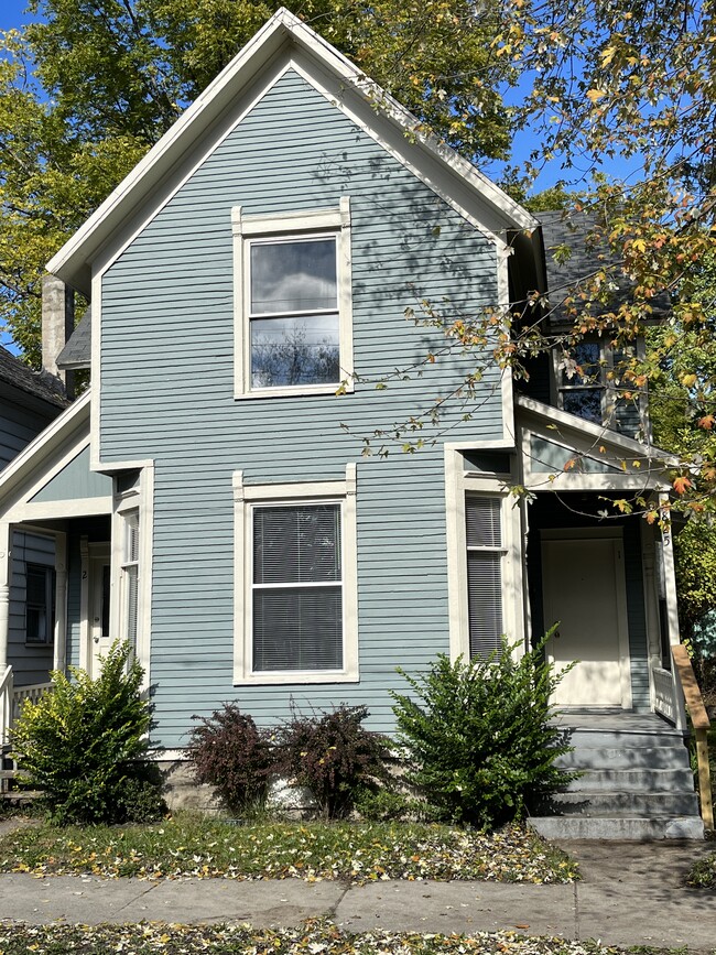Building Photo - 825 10th St NW Unit Apt #1