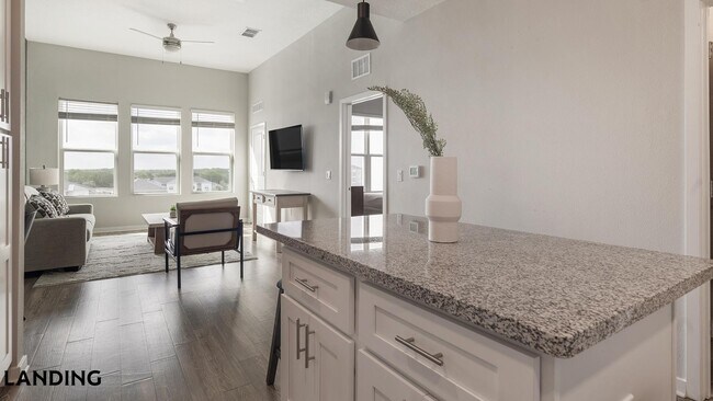 1000 Western Breeze Circle Unidad 2-404