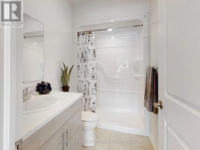 Photo - 233 Dunlop St W Unit 809