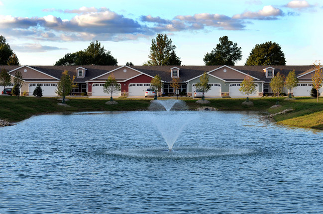 Redwood Sylvania - Redwood Sylvania Townhomes